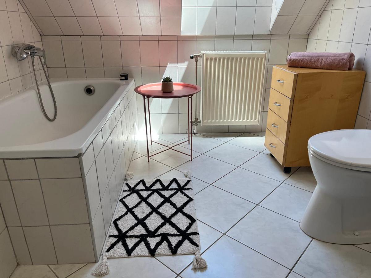 Studio Loft Lägenhet Pécs Exteriör bild